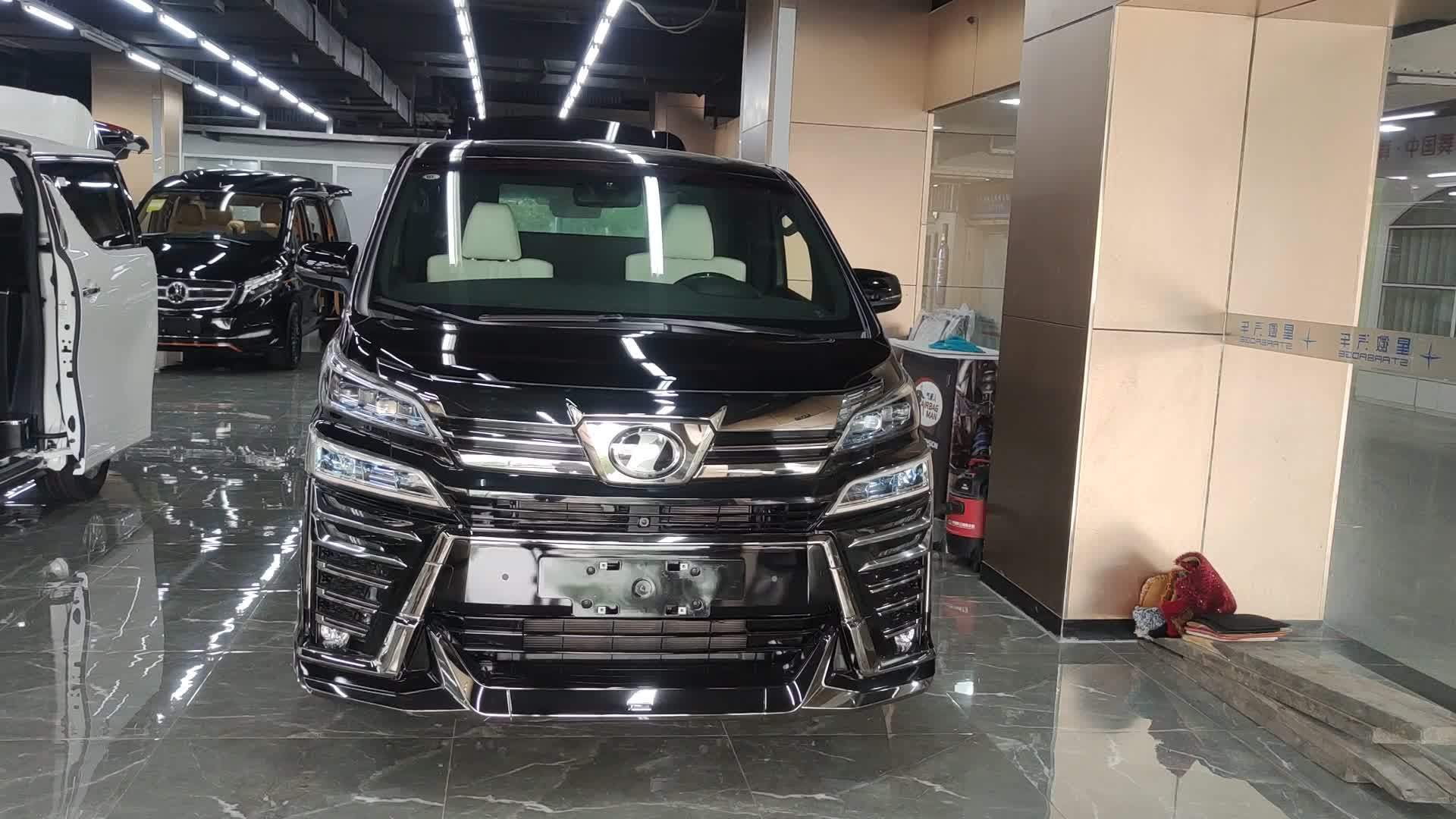 丰田威尔法蒙娜丽莎,4座全隔断布局,现车实拍.