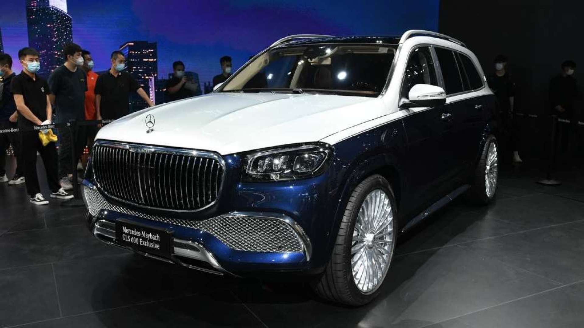 加价一辆奔驰大g的价格 迈巴赫gls落地价最高或已超过500万