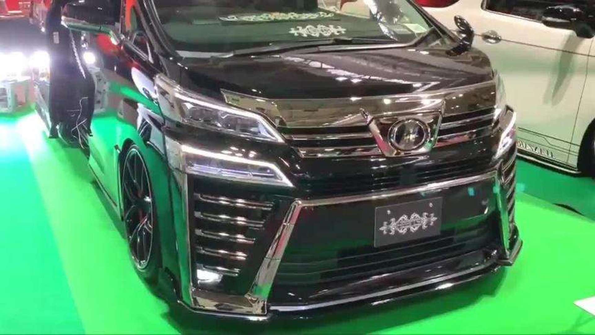 2019款丰田威尔法vellfire展示