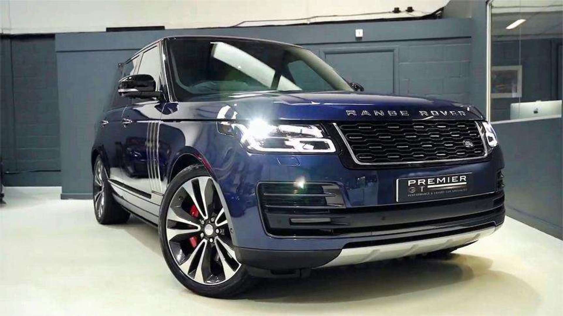 2021款路虎揽胜sva加长版入库实拍