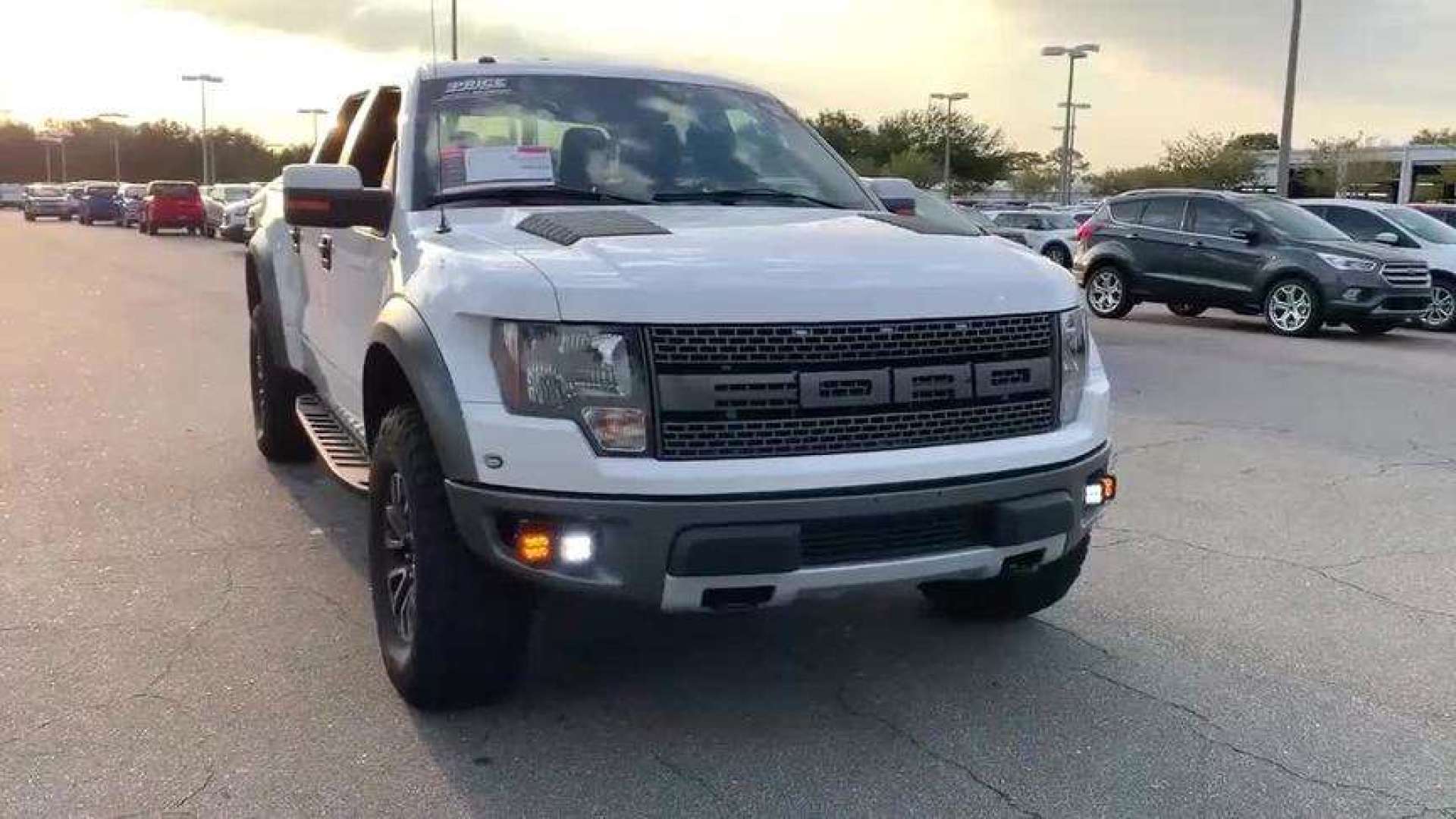 2020款福特猛禽f150到货,看到内饰的那刻,才明白啥叫改变