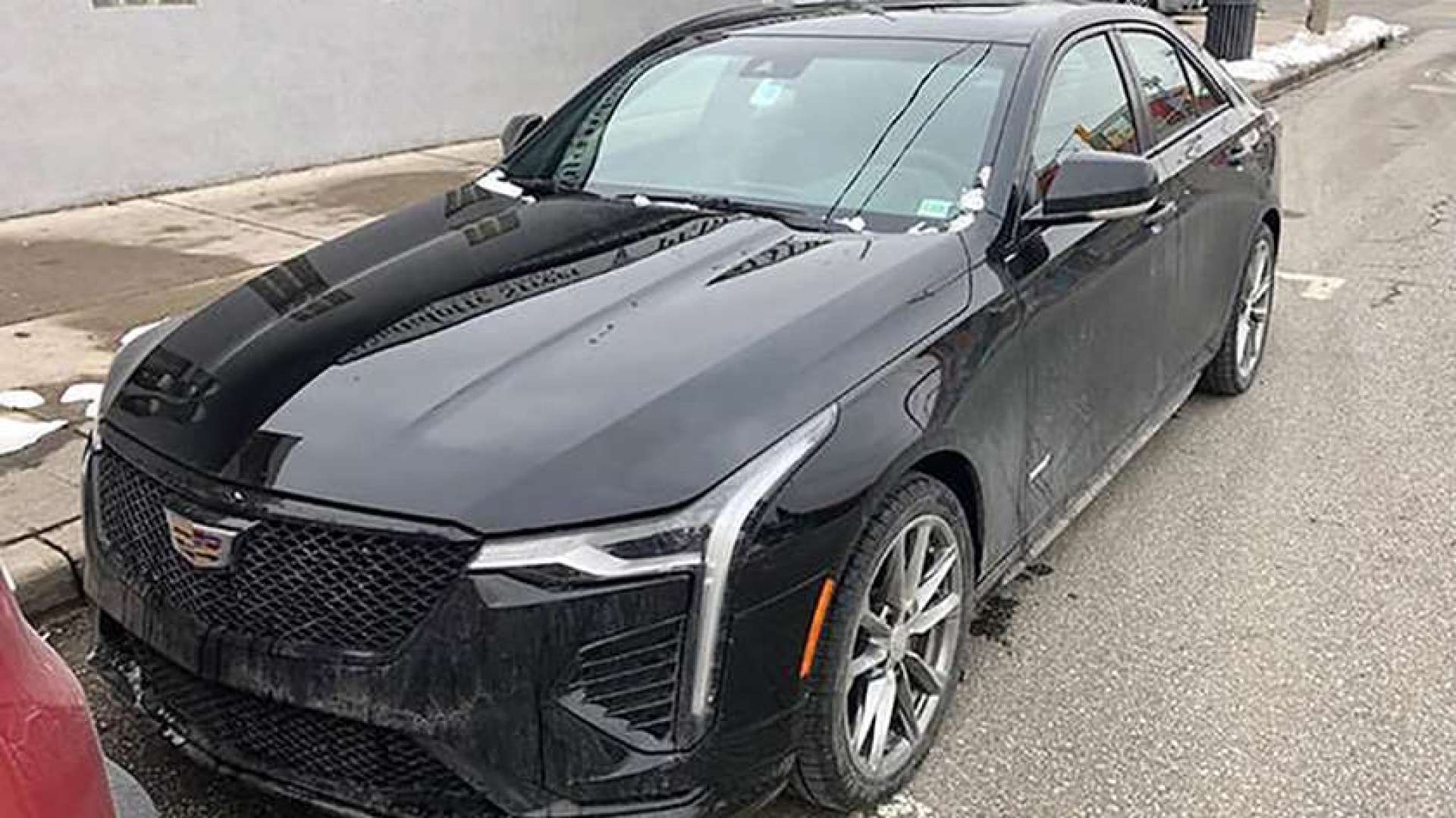 凯迪拉克ct4-v海外实拍!配2.7t 10at,动力真香