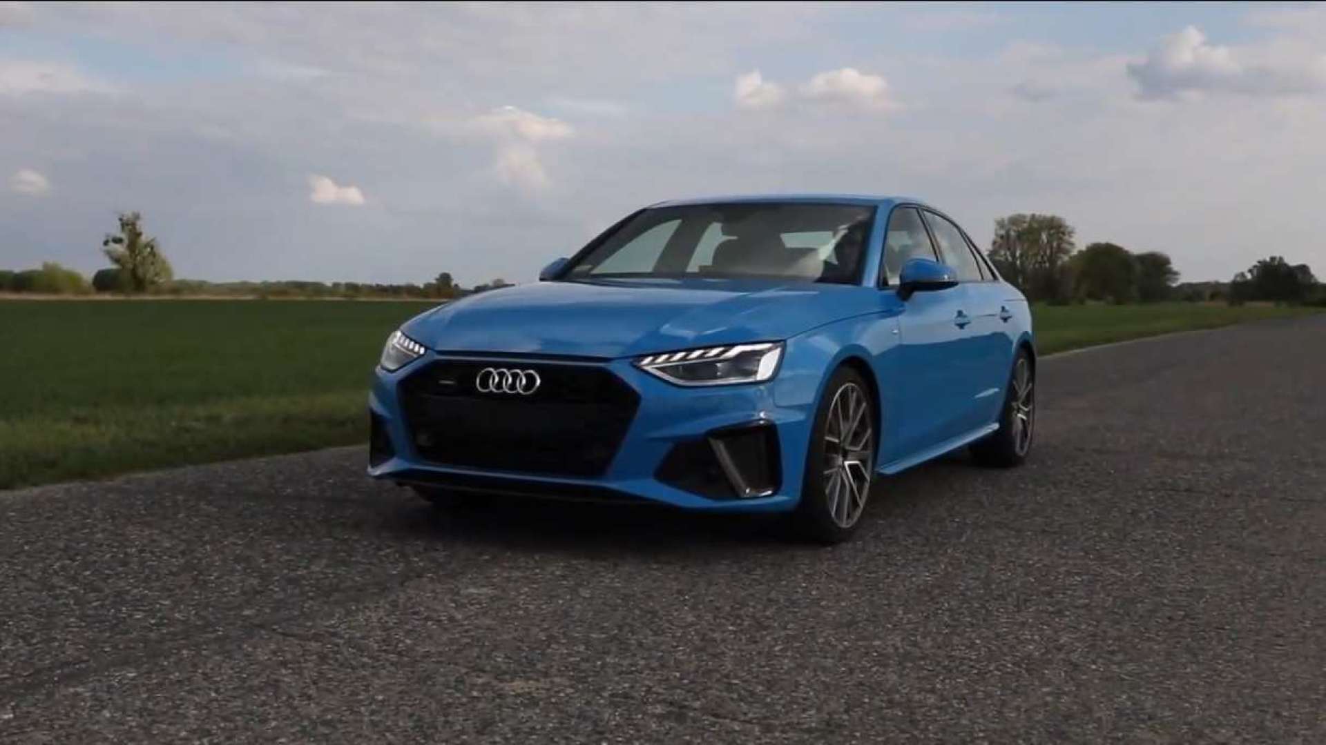 高清赏车!2020中期改款版奥迪a4(海外)