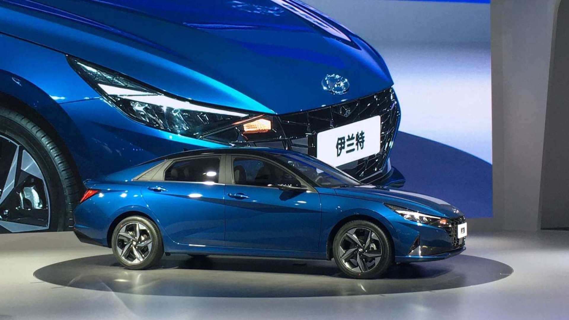 新款伊兰特2020报价及图片(新款伊兰特2020报价及图片及价格)