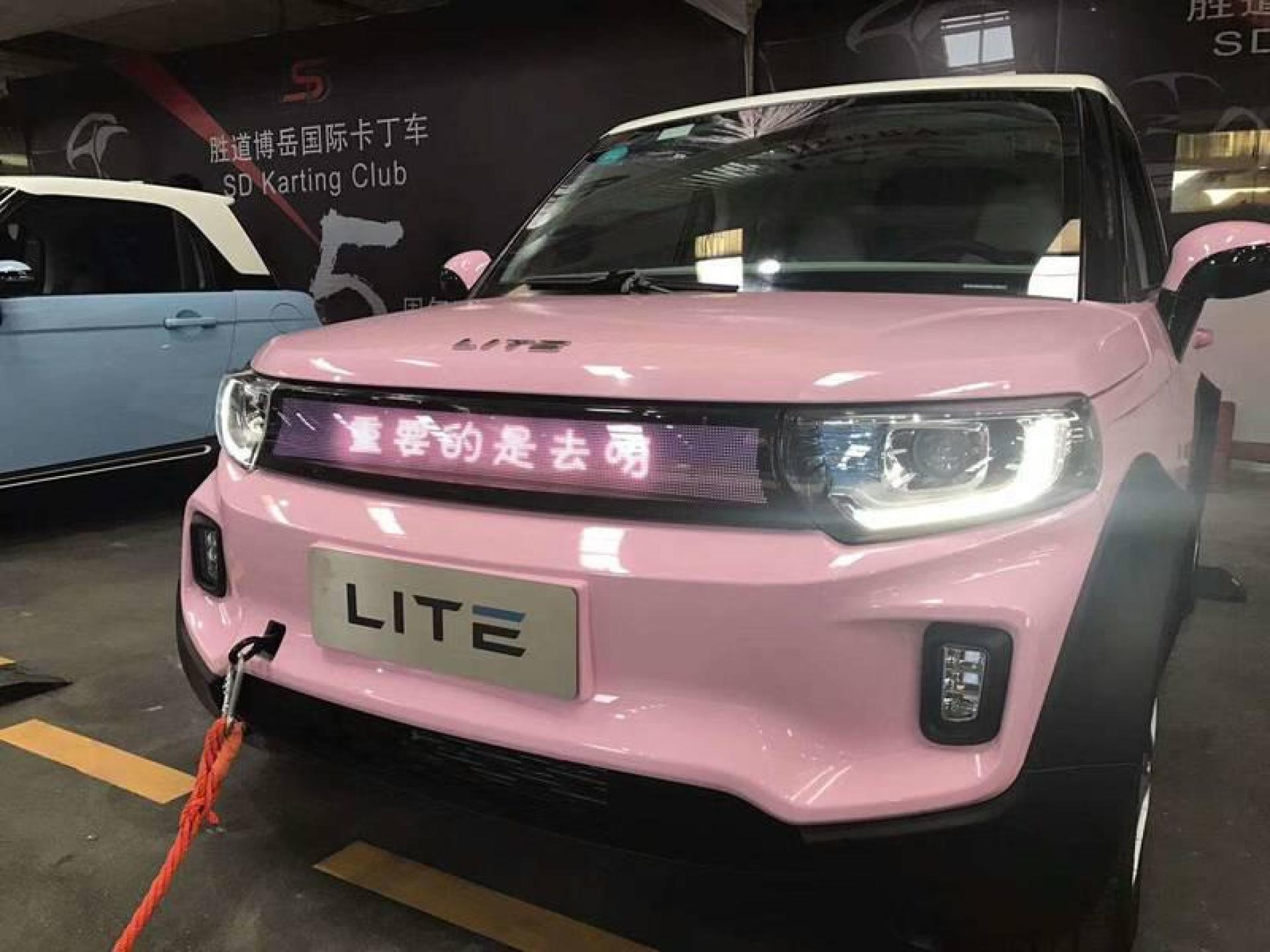 河北车库一辆"路虎mini"火了,外形酷似玩具车,价格只要15万!